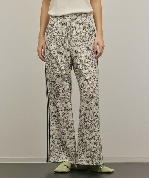 GRACE CONTINENTAL / グレースコンチネンタル その他パンツ | モノトーンフラワープリントパンツ | 詳細5