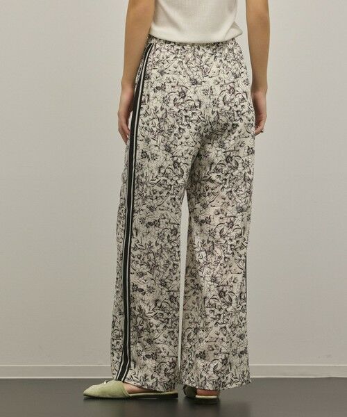 GRACE CONTINENTAL / グレースコンチネンタル その他パンツ | モノトーンフラワープリントパンツ | 詳細8