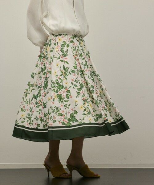GRACE CONTINENTAL / グレースコンチネンタル ロング・マキシ丈スカート | プリントタックフレアスカート | 詳細6