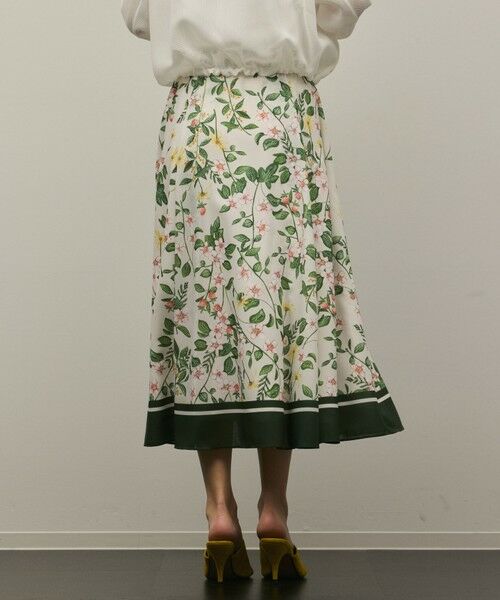 GRACE CONTINENTAL / グレースコンチネンタル ロング・マキシ丈スカート | プリントタックフレアスカート | 詳細7