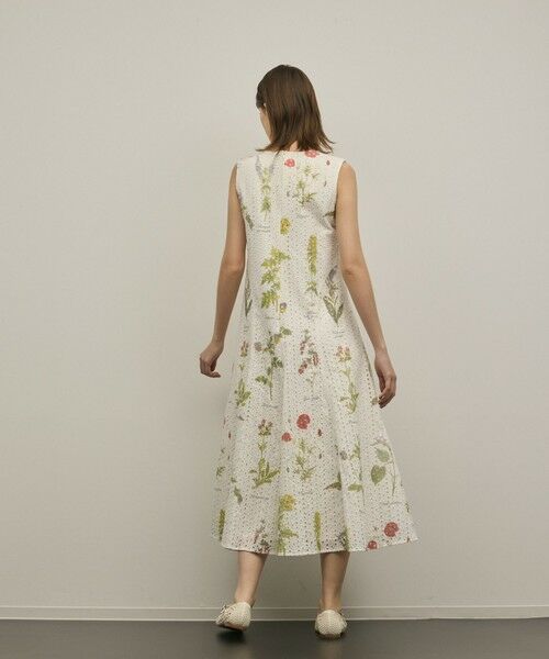 GRACE CONTINENTAL / グレースコンチネンタル ロング・マキシ丈ワンピース | カットワークプリントワンピース | 詳細2