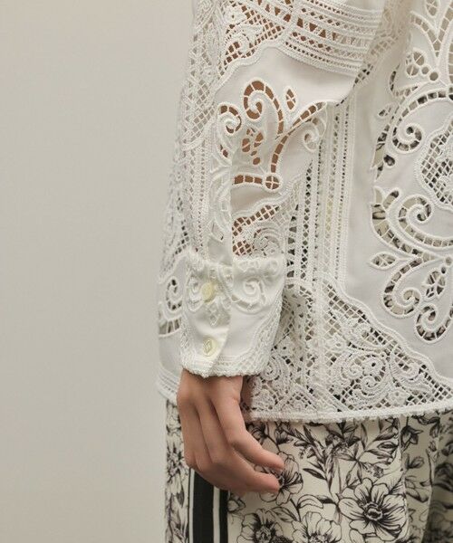 GRACE CONTINENTAL / グレースコンチネンタル シャツ・ブラウス | パネル刺繍シャツ | 詳細9