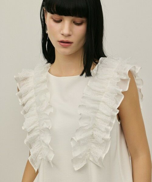 GRACE CONTINENTAL / グレースコンチネンタル その他トップス | フリル切替カットトップ（ホワイト）