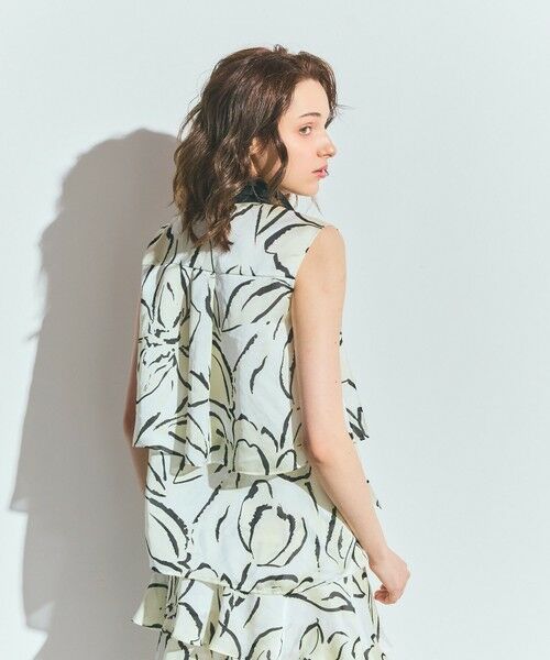 GRACE CONTINENTAL / グレースコンチネンタル シャツ・ブラウス | プリントレイヤードノースリーブ | 詳細3