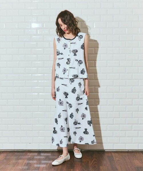 GRACE CONTINENTAL / グレースコンチネンタル その他トップス | パフュームプリントパイルトップ | 詳細1