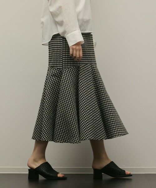 GRACE CONTINENTAL / グレースコンチネンタル ロング・マキシ丈スカート | 【スタイリスト木津明子さんインスタライブ紹介】チェックマーメイドスカート（ベージュ）