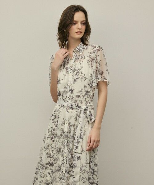 GRACE CONTINENTAL / グレースコンチネンタル ミニ丈・ひざ丈ワンピース | 【スタイリスト木津明子さんインスタライブ紹介】フラワープリントシャツフレアワンピース | 詳細9