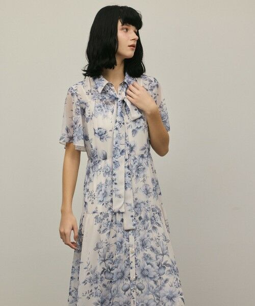 GRACE CONTINENTAL / グレースコンチネンタル ミニ丈・ひざ丈ワンピース | 【スタイリスト木津明子さんインスタライブ紹介】フラワープリントシャツフレアワンピース | 詳細21