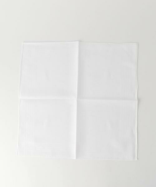 green label relaxing / グリーンレーベル リラクシング ハンカチ | IRISH LINEN 43*43. PCF チーフ（ホワイト）