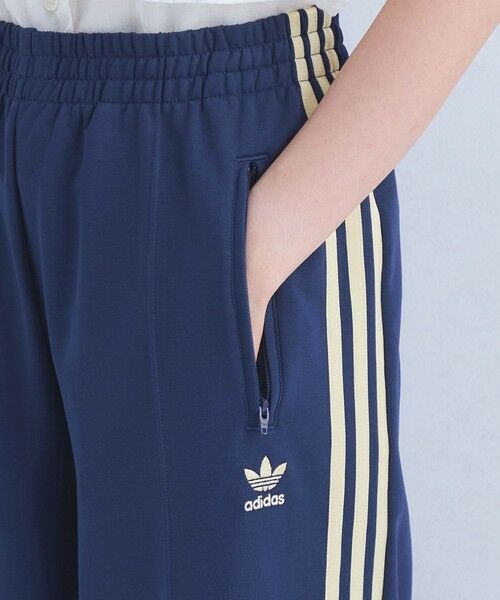 adidas Originals＞ルーズ トラックパンツ （その他パンツ）｜green