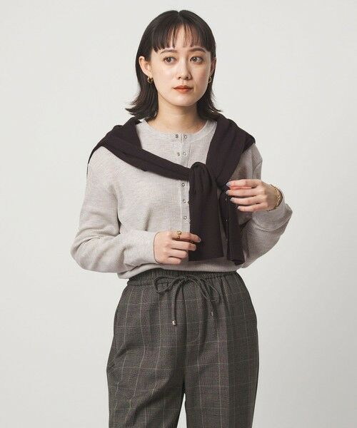 green label relaxing / グリーンレーベル リラクシング カットソー | ＜at ease＞ヘンリーネック ワッフル プルオーバー カットソー | 詳細17