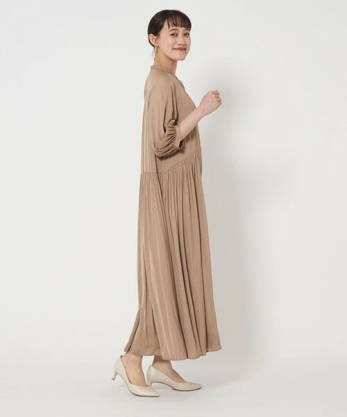 green label relaxing / グリーンレーベル リラクシング ロング・マキシ丈ワンピース | サテン ギャザー ショートスリーブ ワンピース | 詳細1