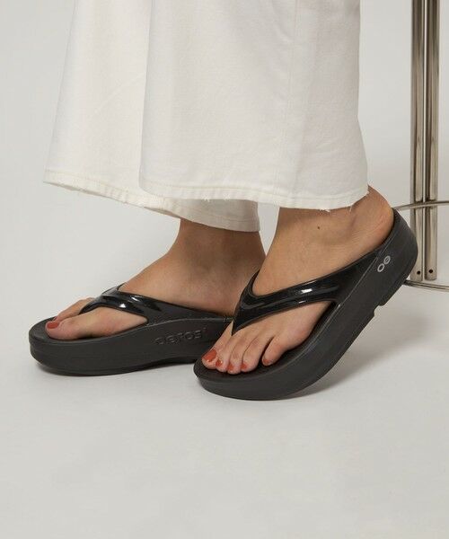 green label relaxing / グリーンレーベル リラクシング サンダル | ＜OOFOS＞OOmega プラットフォーム サンダル / ウーメガ | 詳細3