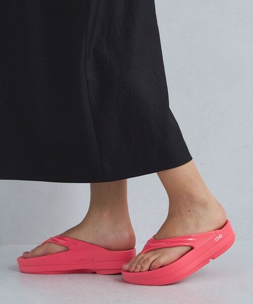 green label relaxing / グリーンレーベル リラクシング サンダル | ＜OOFOS＞OOmega プラットフォーム サンダル / ウーメガ | 詳細23