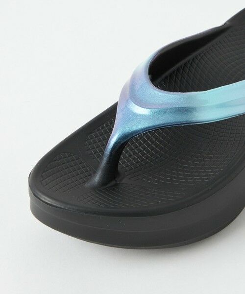 green label relaxing / グリーンレーベル リラクシング サンダル | 【国内EXCLUSIVE】＜OOFOS＞ OOmega LUXE サンダル | 詳細10