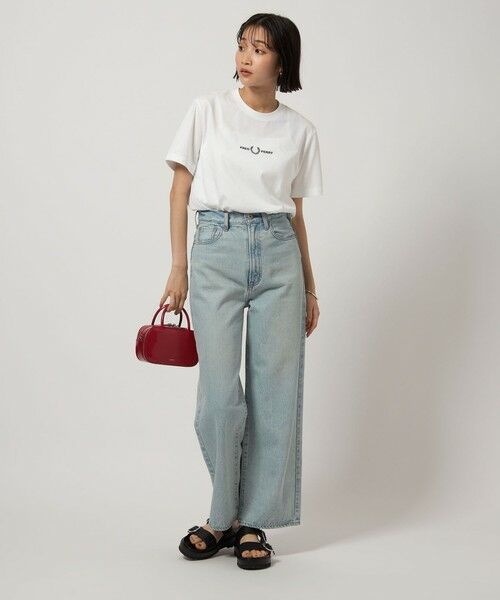 green label relaxing / グリーンレーベル リラクシング Tシャツ | ＜FRED PERRY＞ エンブロイダリー ショートスリーブ Tシャツ | 詳細1