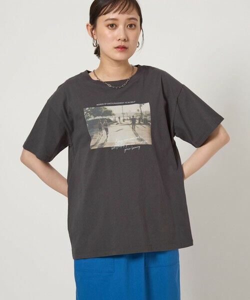 green label relaxing / グリーンレーベル リラクシング カットソー | 【WEB限定】＜at ease＞フォトグラフィック ショートスリーブ Tシャツ | 詳細1
