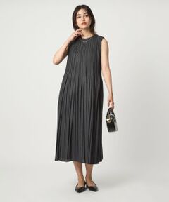 ほぼ未使用品✨プリーツプリーズ Terry Johnson コラボ ワンピース FREAK'S STORE 「FREAK'S STORE」 長袖ワンピース「champion