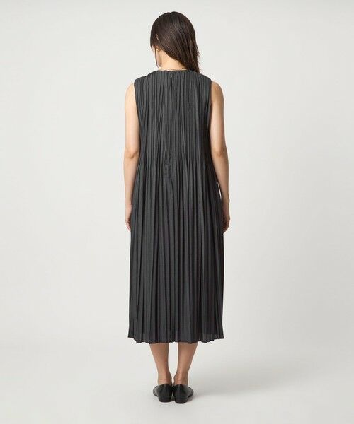 green label relaxing / グリーンレーベル リラクシング ドレス | チンツボイル プリーツ ワンピース | 詳細5