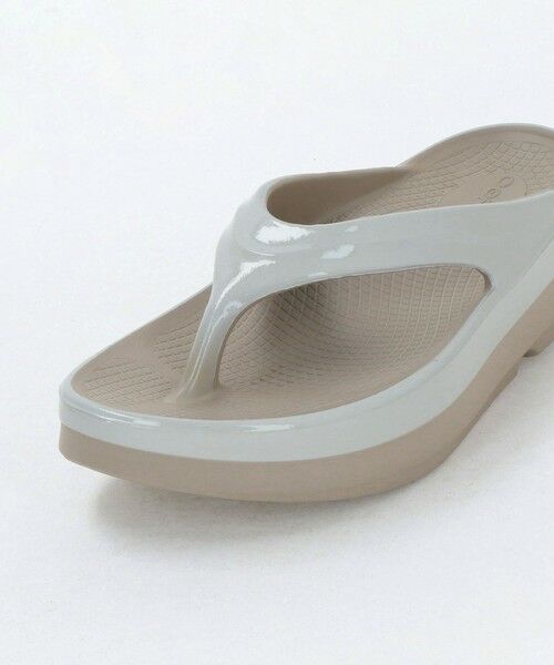 green label relaxing / グリーンレーベル リラクシング サンダル | ＜OOFOS＞ OOmega LUXE  プラットフォーム サンダル / ウーメガ | 詳細18