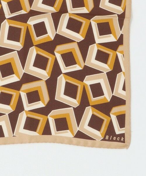 green label relaxing / グリーンレーベル リラクシング マフラー・ショール・スヌード・ストール | ＜Bleck＞ジオメトリック ツイル ポケットチーフ | 詳細2