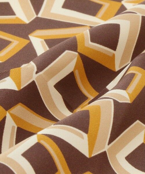 green label relaxing / グリーンレーベル リラクシング マフラー・ショール・スヌード・ストール | ＜Bleck＞ジオメトリック ツイル ポケットチーフ | 詳細3