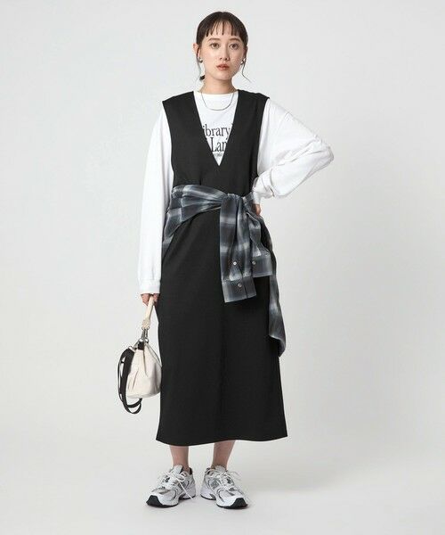 green label relaxing / グリーンレーベル リラクシング ロング・マキシ丈ワンピース | ディープ Vネック ジャンパースカート(BLACK)