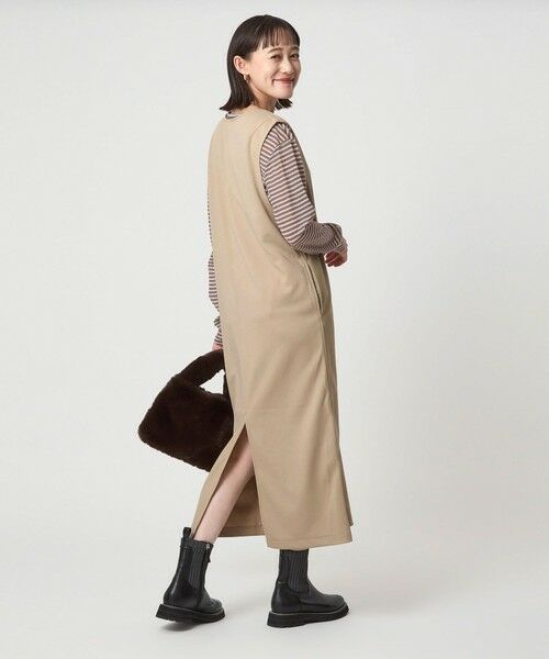 green label relaxing / グリーンレーベル リラクシング ロング・マキシ丈ワンピース | ディープ Vネック ジャンパースカート | 詳細20