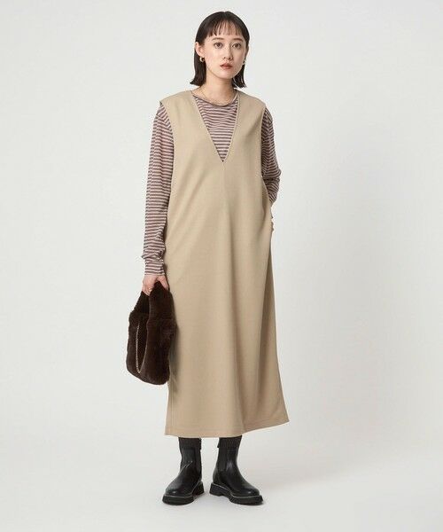 green label relaxing / グリーンレーベル リラクシング ロング・マキシ丈ワンピース | ディープ Vネック ジャンパースカート(BEIGE)