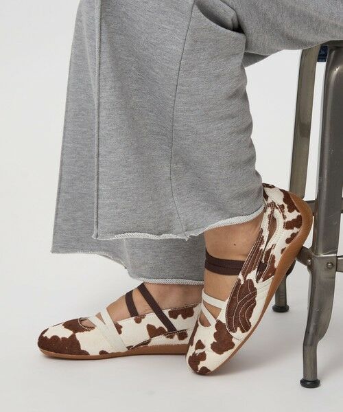 green label relaxing / グリーンレーベル リラクシング フラットシューズ | ＜PUMA＞スピードキャット バレエ カウ スニーカー | 詳細2