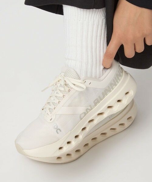 green label relaxing/O[[x NVO OnCloudsurfer Next Xj[J[ BEIGE 24cm