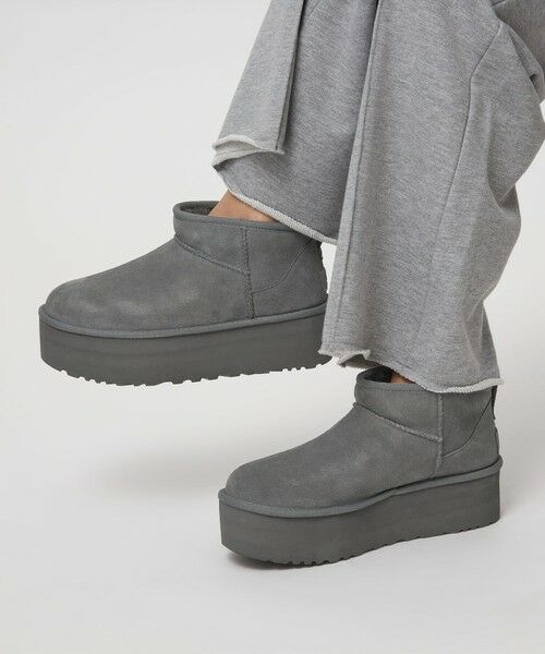 green label relaxing/グリーンレーベル リラクシング <UGG>クラシック ウルトラ ミニ プラットフォーム / Classic Ultra Mini Platform DK. GRAY 23cm(6) green label relaxing/グリーンレーベル リラクシング <UGG>クラシック ウルトラ ミニ プラットフォーム / Classic Ultra Mini Platform DK. GRAY 23cm(6)