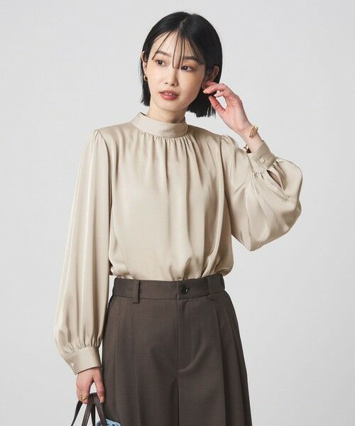 green label relaxing / グリーンレーベル リラクシング シャツ・ブラウス | サテン スタンドネック ギャザー ブラウス（LT.GRAY）