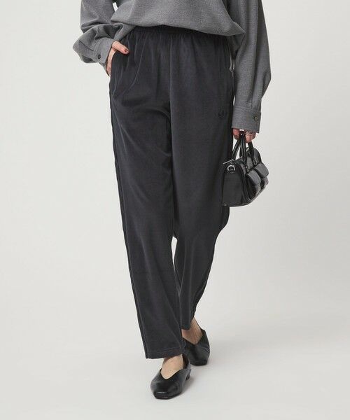 green label relaxing / グリーンレーベル リラクシング その他パンツ | ＜adidas Originals＞ベロア トラックパンツ | 詳細1