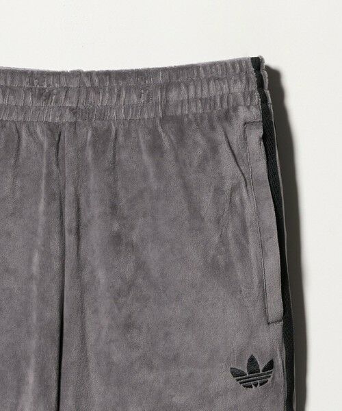 green label relaxing / グリーンレーベル リラクシング その他パンツ | ＜adidas Originals＞ベロア トラックパンツ | 詳細25