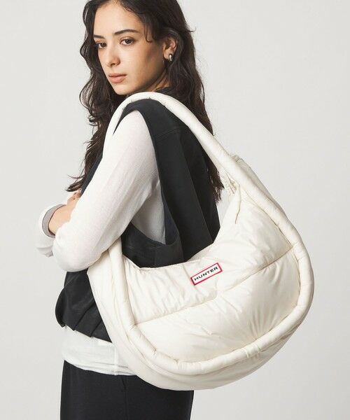 green label relaxing/グリーンレーベル リラクシング <HUNTER>フレイムド パファー ホーボー バッグ (ラージ) OFF WHITE FREE green label relaxing/グリーンレーベル リラクシング <HUNTER>フレイムド パファー ホーボー バッグ (ラージ) OFF WHITE FREE
