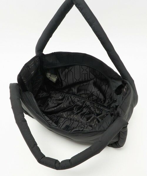 green label relaxing / グリーンレーベル リラクシング ショルダーバッグ | ＜HUNTER＞フレイムド パファー ホーボー バッグ （ラージ） | 詳細18