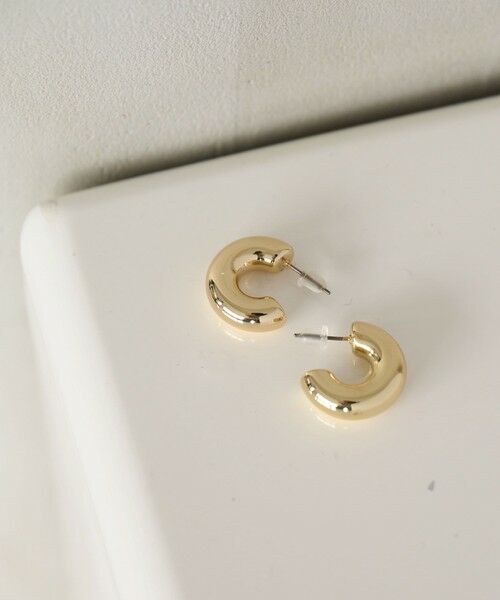 green label relaxing / グリーンレーベル リラクシング ピアス・イヤリング | 【WEB限定】チューブ ライン フープピアス 2 | 詳細1