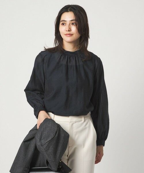 green label relaxing / グリーンレーベル リラクシング シャツ・ブラウス | フェイクパール スタンドネック ブラウス(NAVY)