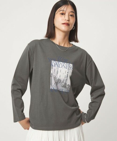 green label relaxing/グリーンレーベル リラクシング 【WEB限定】＜at ease＞アソート フォト ロングスリーブ カットソー DK. GRAY FREE