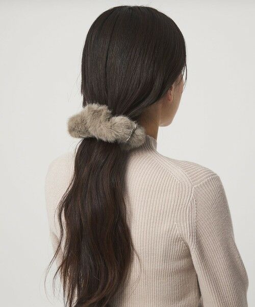 green label relaxing / グリーンレーベル リラクシング ヘアゴム・シュシュ | フェイクファー メタルリング シュシュ | 詳細4