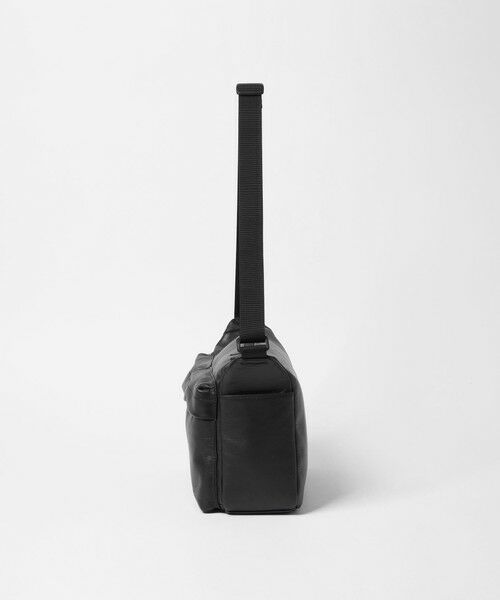 green label relaxing / グリーンレーベル リラクシング ショルダーバッグ | GLR レザー ファンクショナル マルチポケット ショルダー バッグ | 詳細1