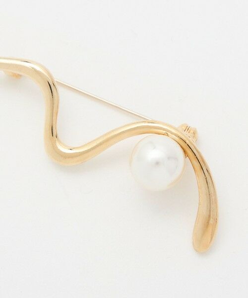 green label relaxing / グリーンレーベル リラクシング ブローチ・コサージュ | ウェーブ&フェイクパール ブローチ | 詳細1