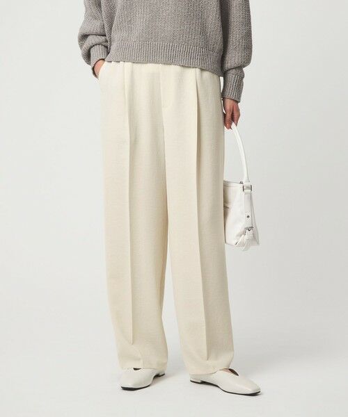 green label relaxing / グリーンレーベル リラクシング その他パンツ | イージー ストレート パンツ（OFF WHITE）