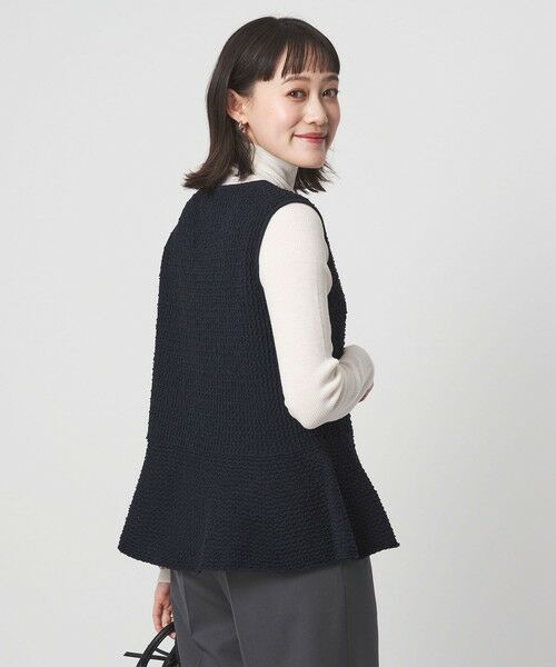 green label relaxing / グリーンレーベル リラクシング ベスト | パイピング ペプラム ニット ジレ | 詳細27