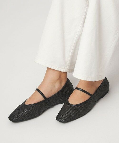 green label relaxing / グリーンレーベル リラクシング パンプス | スクエアストラップ フラットシューズ（BLACK）