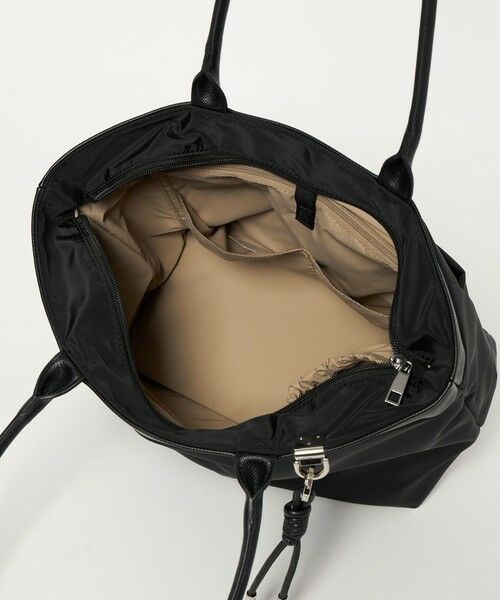 green label relaxing / グリーンレーベル リラクシング ショルダーバッグ | チャームツキ ロングハンドル トートバッグ はっ水 | 詳細4