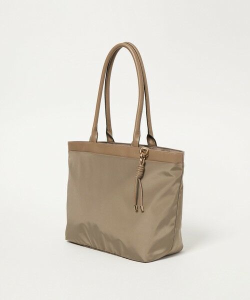 green label relaxing / グリーンレーベル リラクシング ショルダーバッグ | チャームツキ ロングハンドル トートバッグ はっ水 | 詳細8