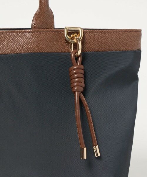 green label relaxing / グリーンレーベル リラクシング ショルダーバッグ | チャームツキ ロングハンドル トートバッグ はっ水 | 詳細23