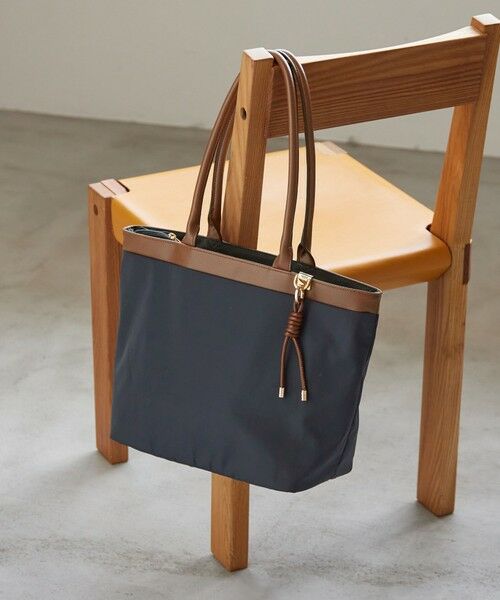 green label relaxing / グリーンレーベル リラクシング ショルダーバッグ | チャームツキ ロングハンドル トートバッグ はっ水（NAVY）